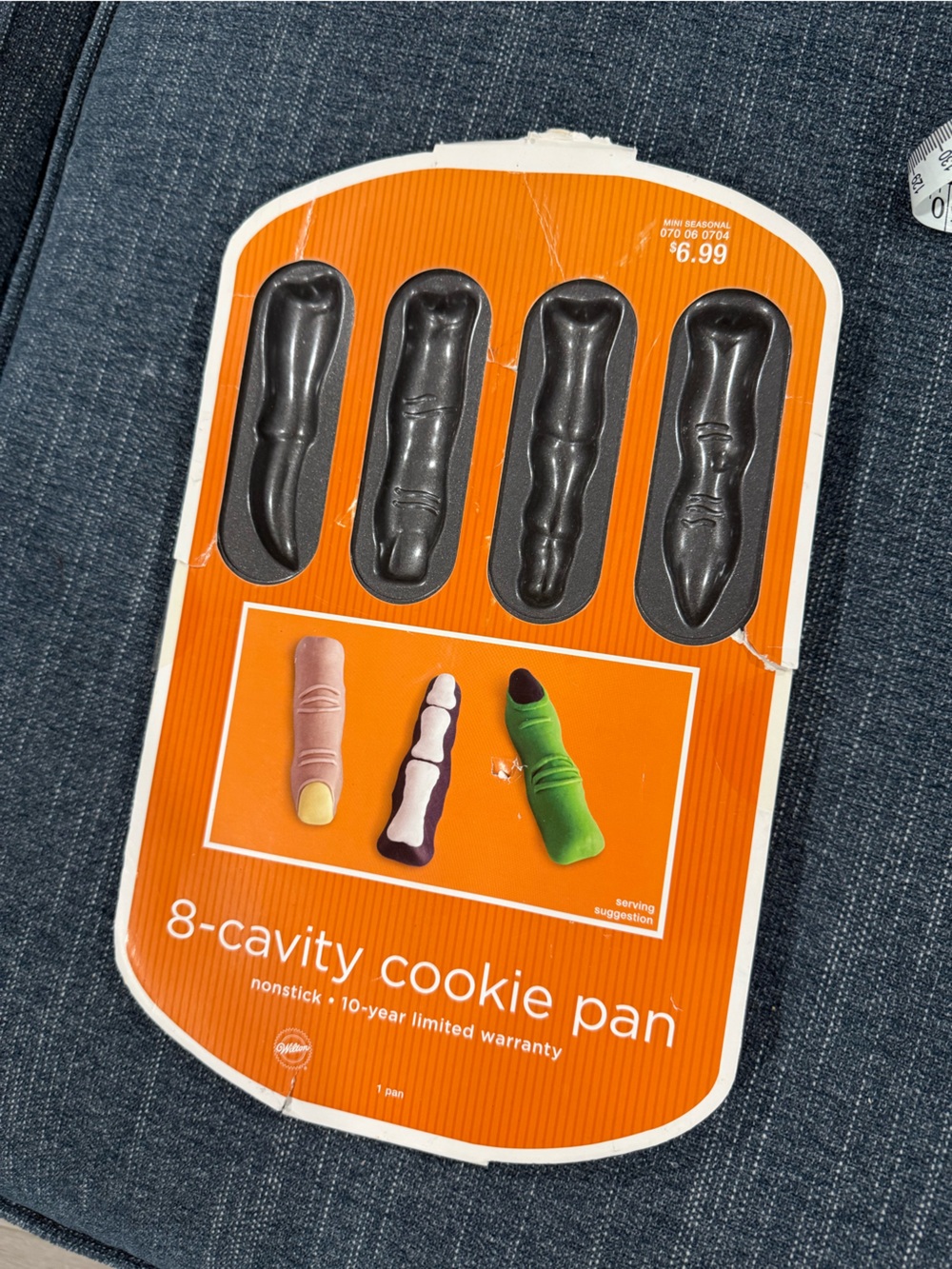 Wilton Orange 8-Cavity Cookie Pan